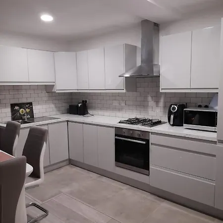 Doonan Breeze Apartment Donegal Town