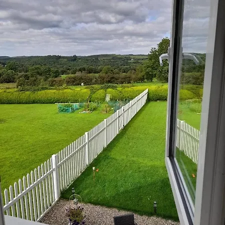 Doonan Breeze Apartment *